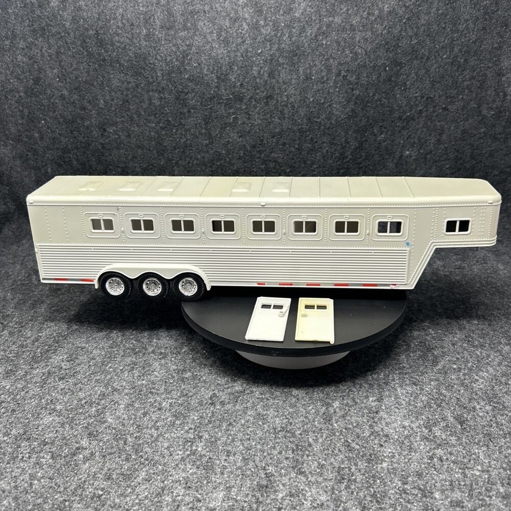 15" NewRay Horse Trailer Toy Equestrian Truck Cattle Hauler Farm Ranch Animal